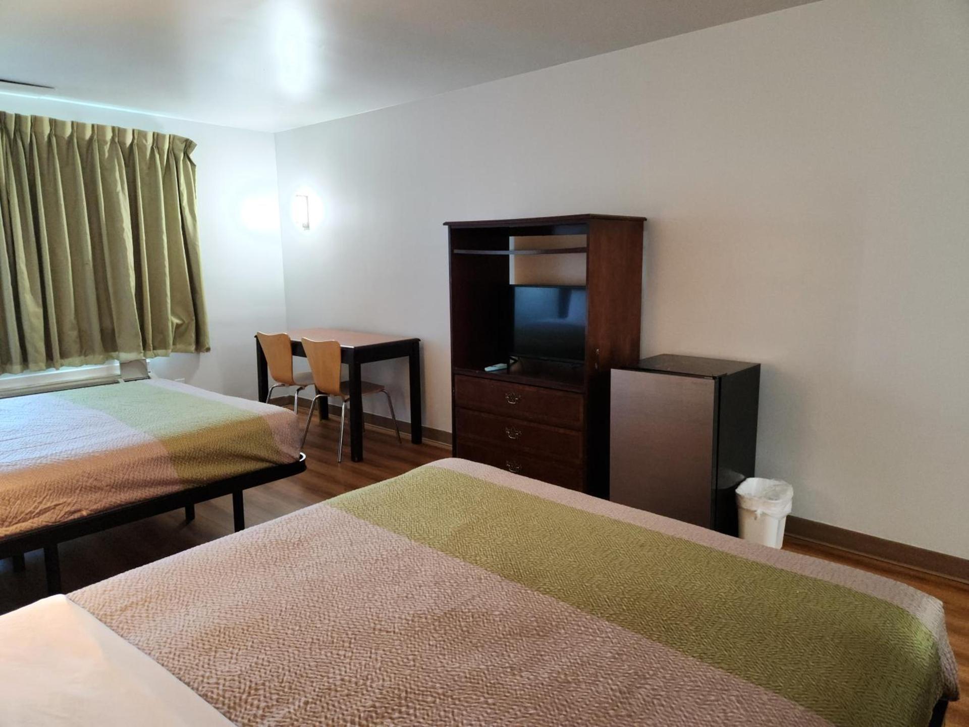 Motel 6-Ennis, TX photo 50