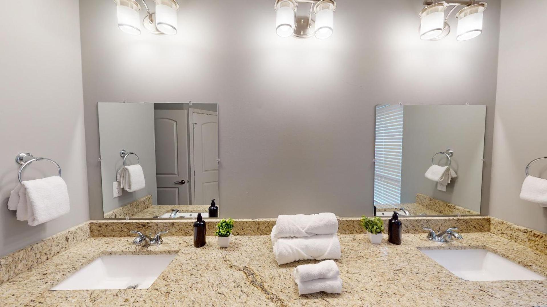Viewpoint Condominiums photo 51