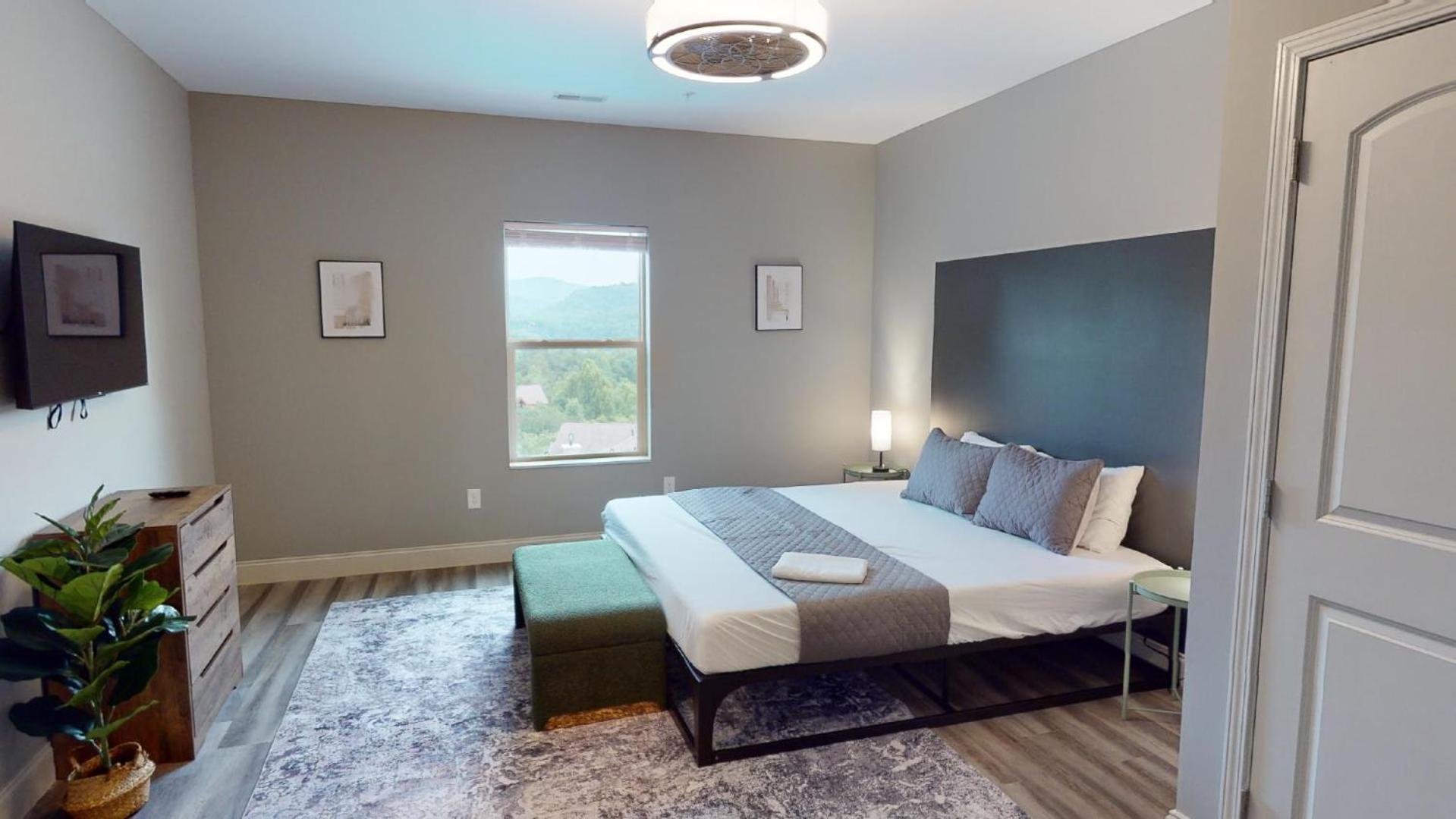 Viewpoint Condominiums photo 19
