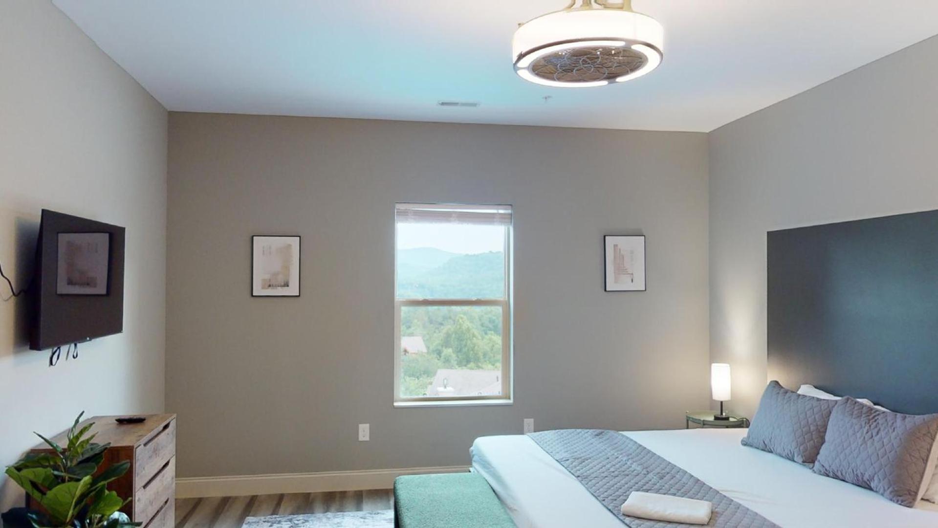 Viewpoint Condominiums photo 47