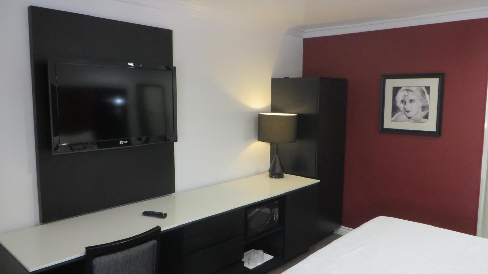 Legend Hotel Hollywood photo 6