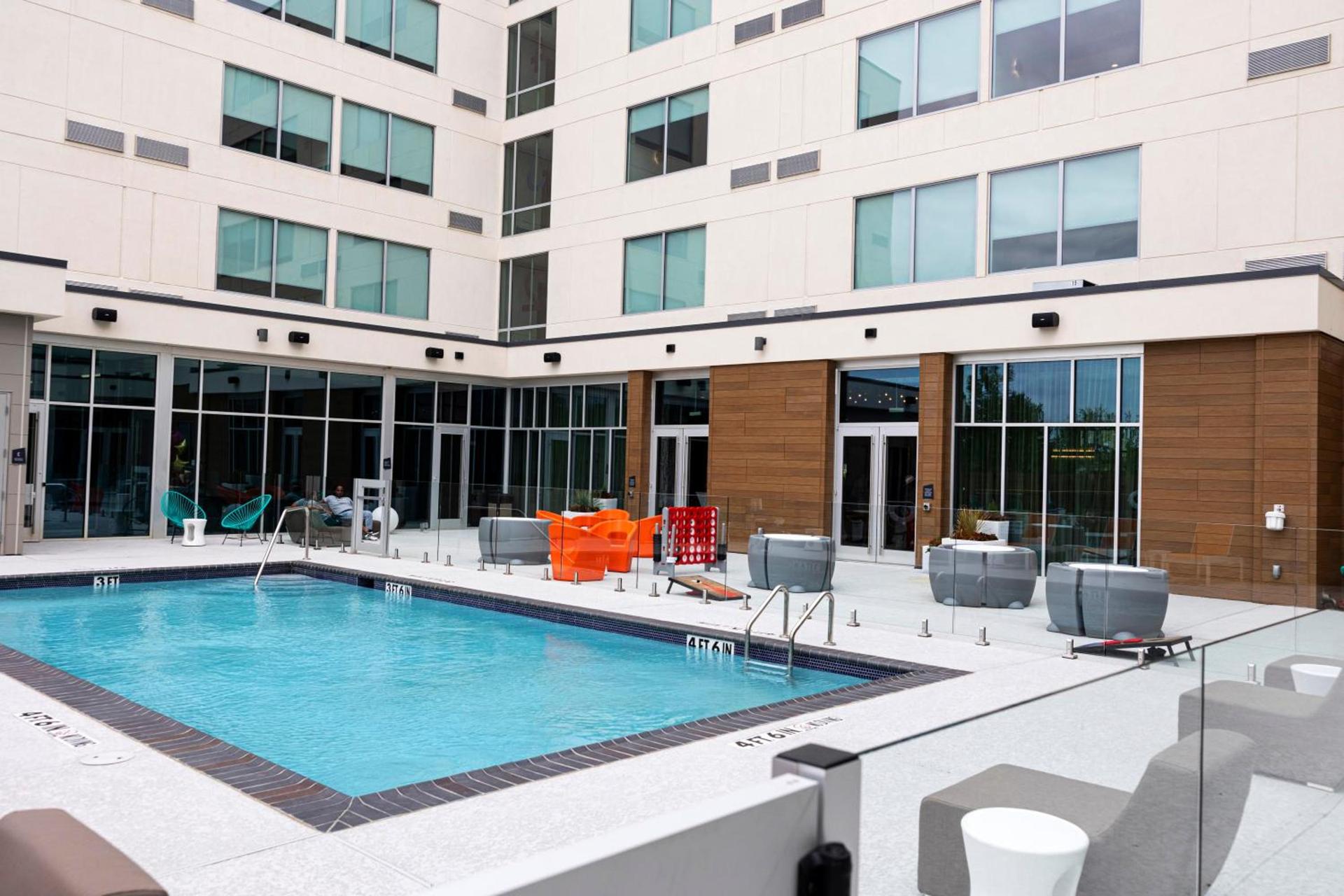 Aloft by Marriott Dallas DFW Airport Grapevine photo 2