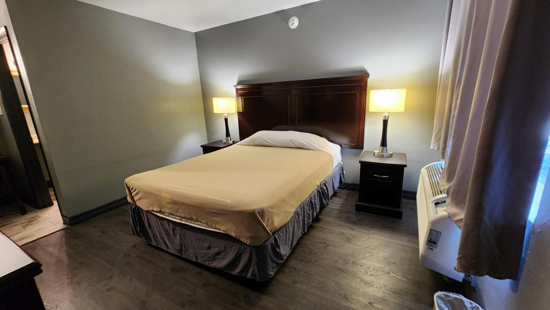 Harmony Inn and Suites photo 3