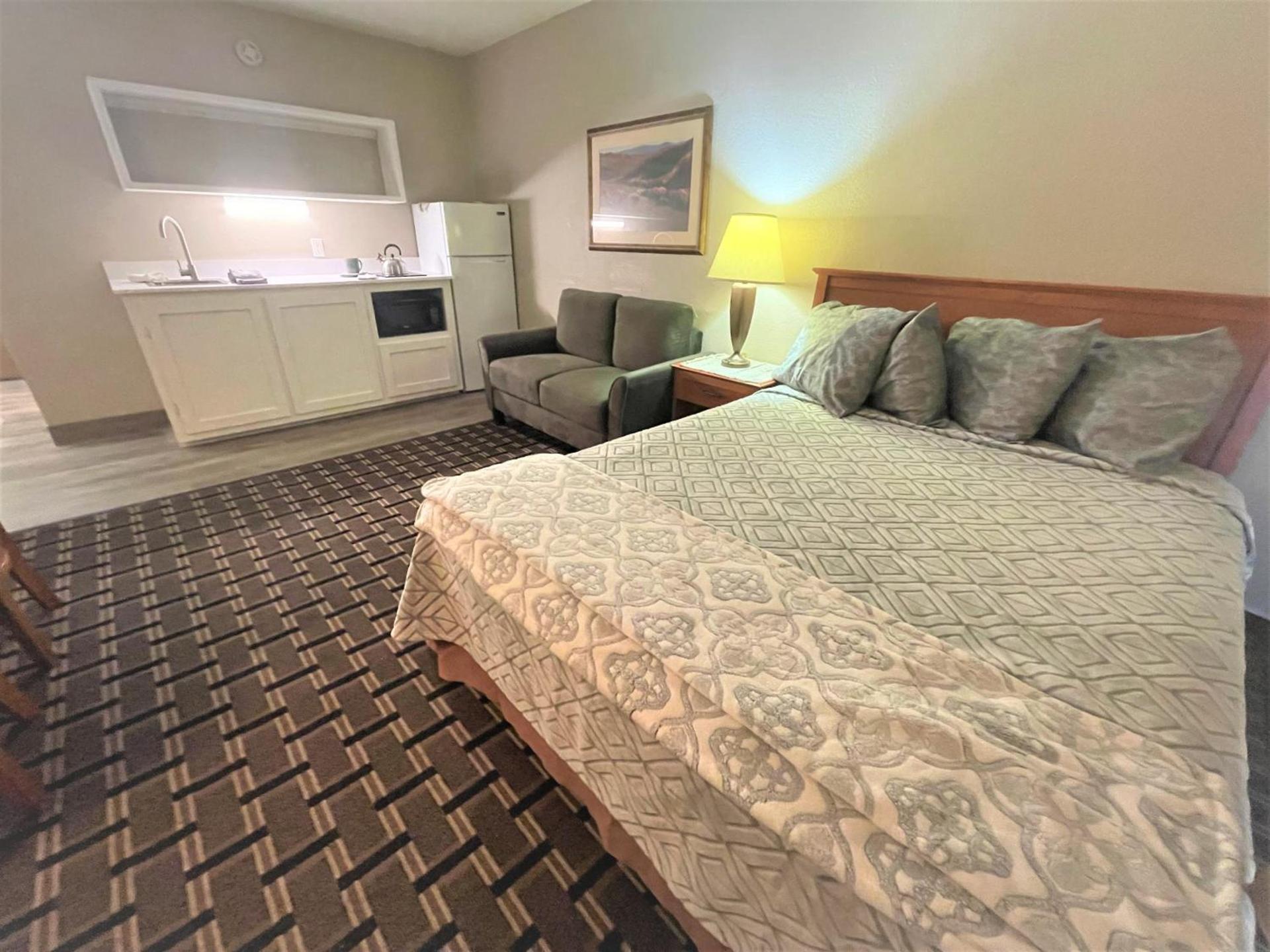 FairBridge Extended Stay, a Kitchenette Hotel photo 40