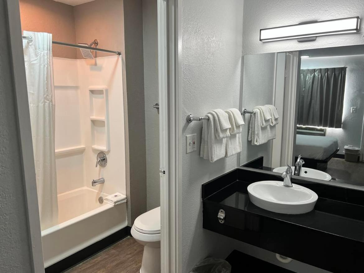 Motel 6-Lakeland, FL photo 6