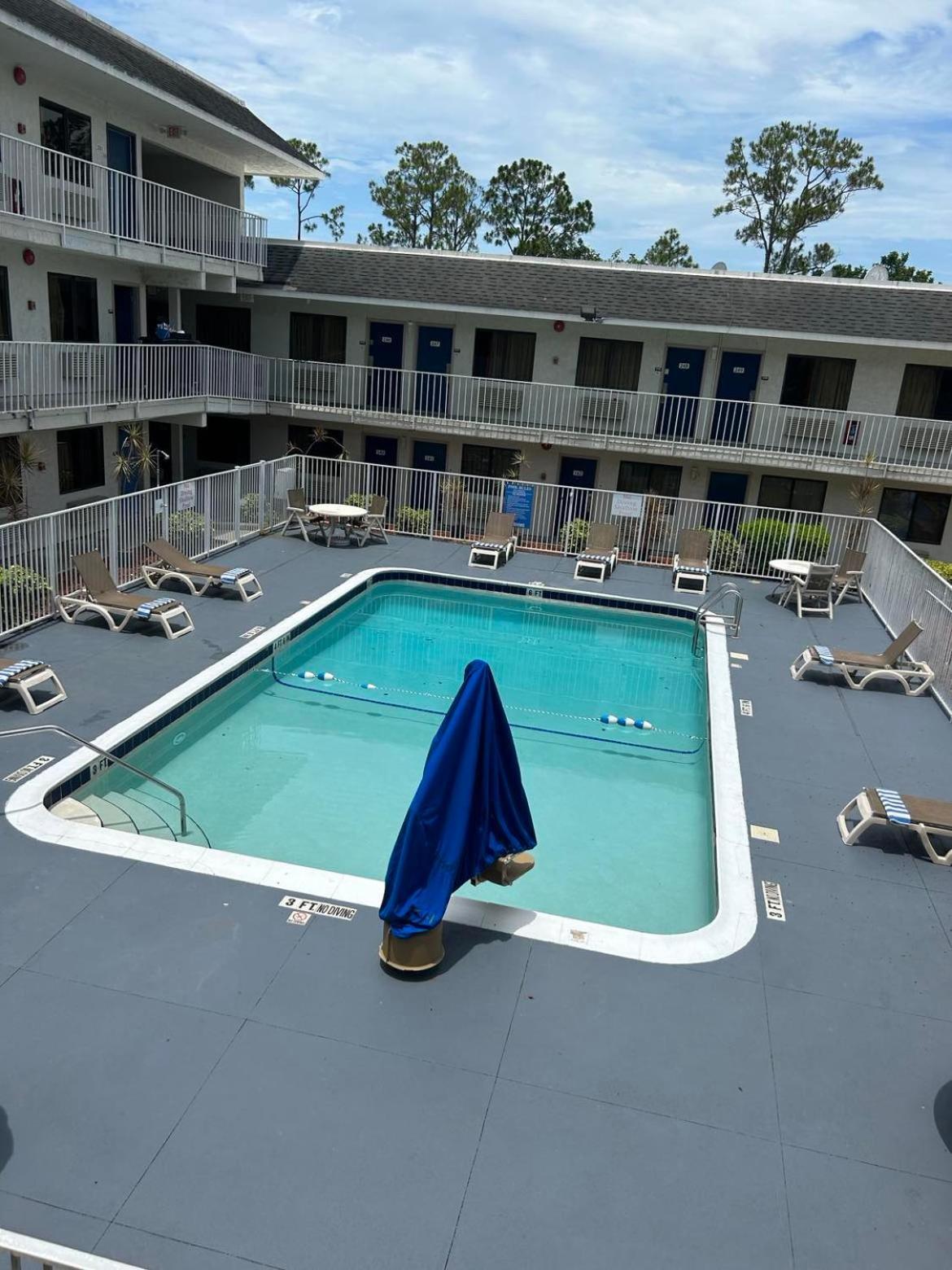 Motel 6-Lakeland, FL photo 10