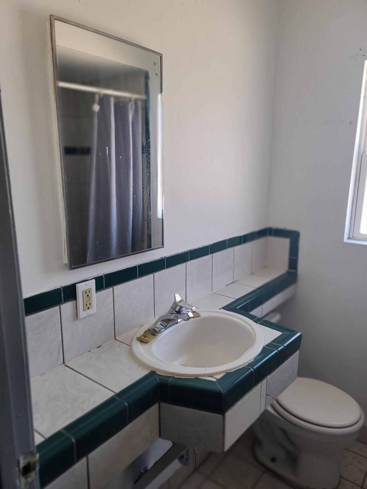 Nights Inn Motel photo 25