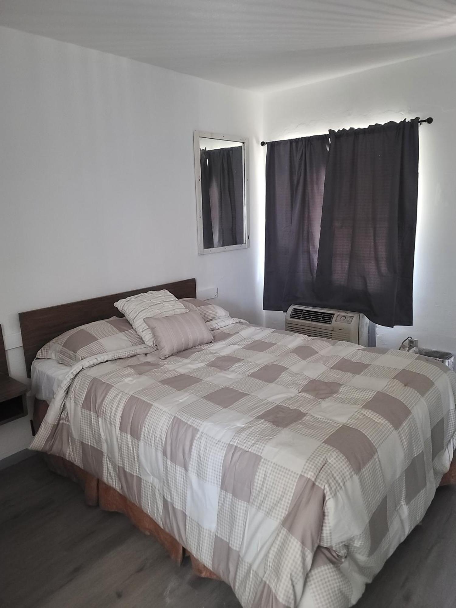 Nights Inn Motel photo 29
