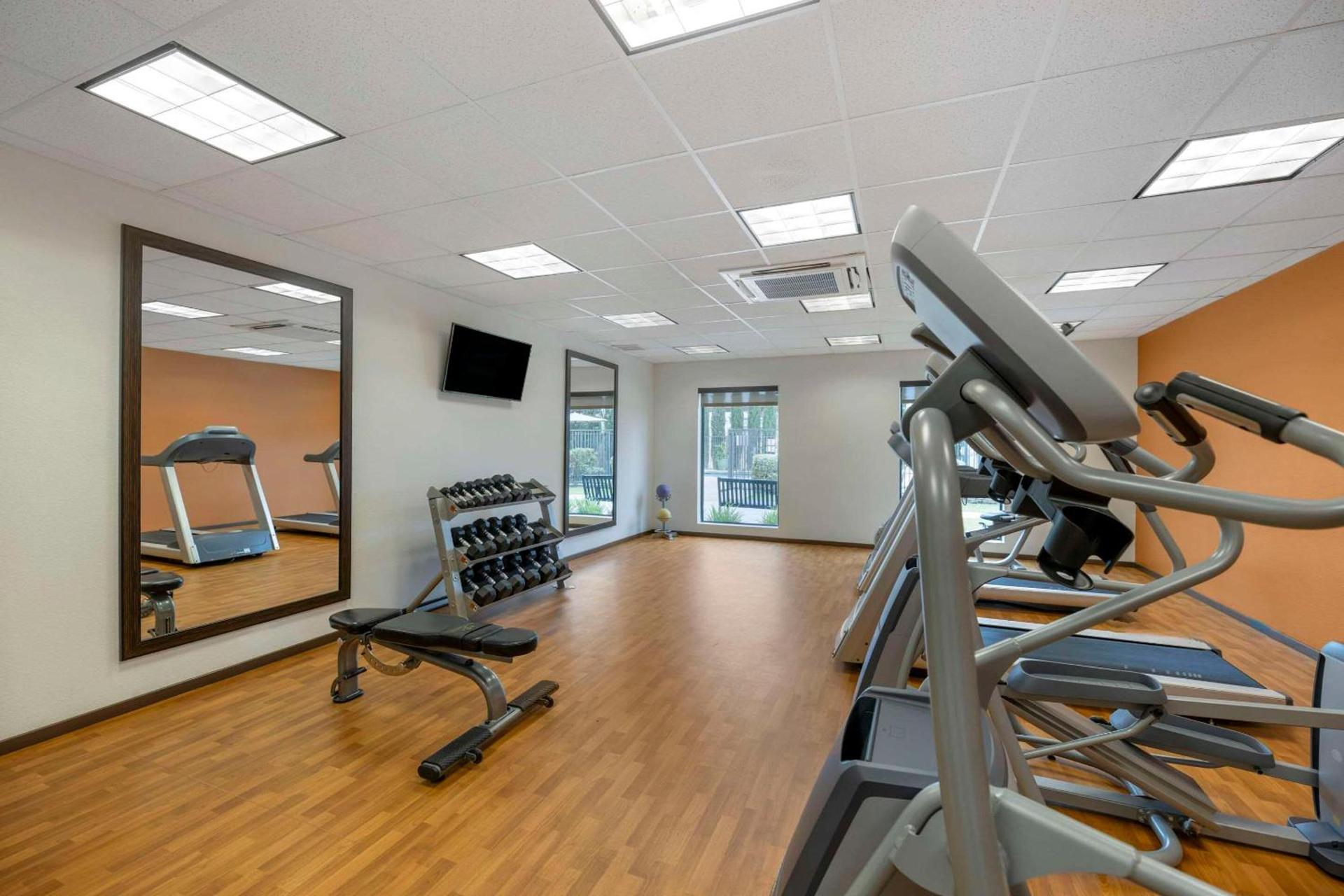 Comfort Suites Carlsbad photo 25