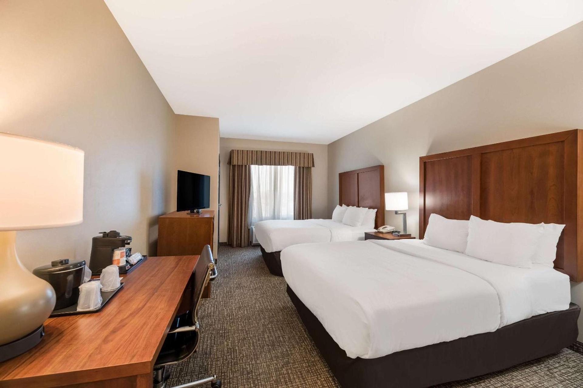 Comfort Inn & Suites Las Vegas - Nellis photo 17