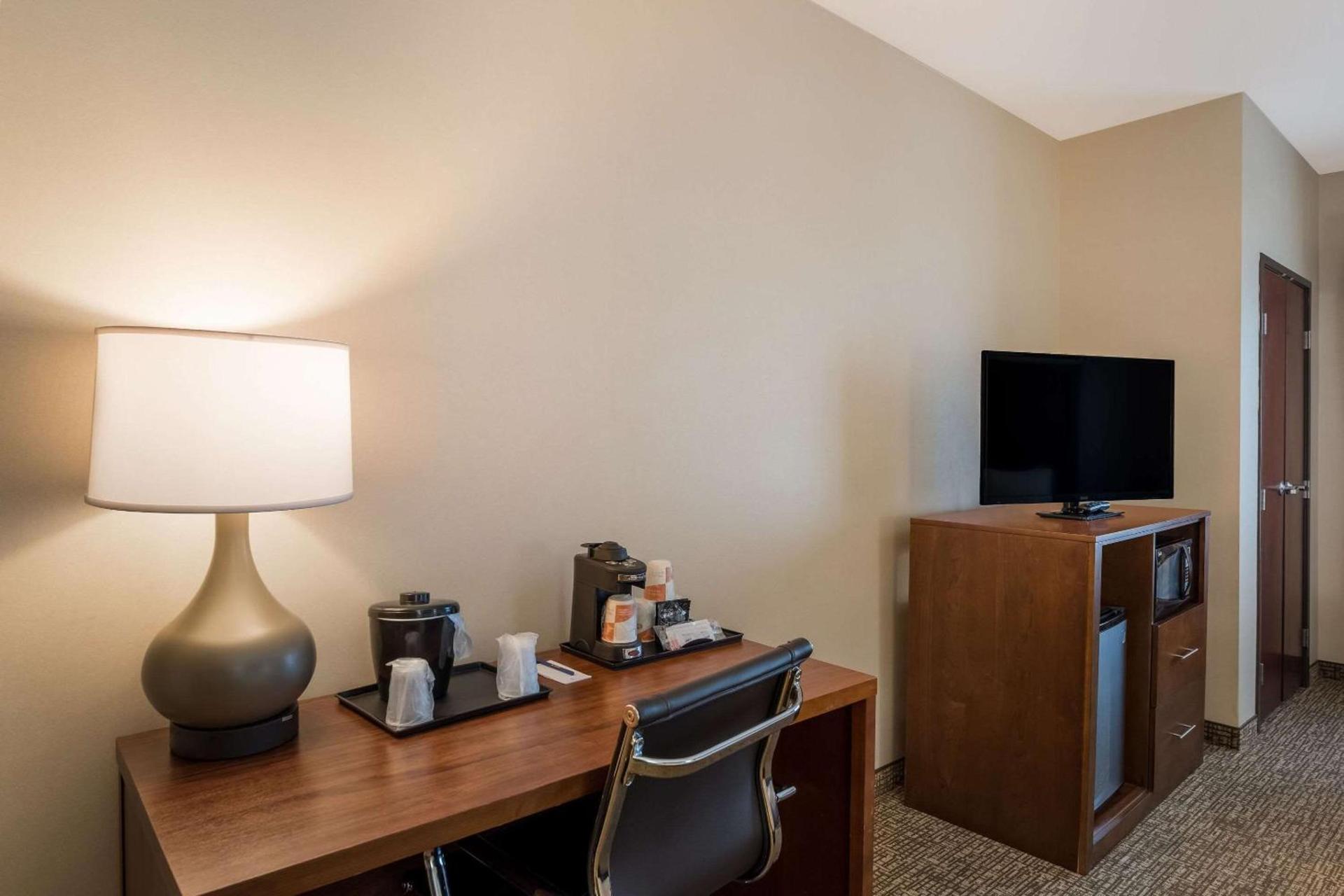 Comfort Inn & Suites Las Vegas - Nellis photo 19