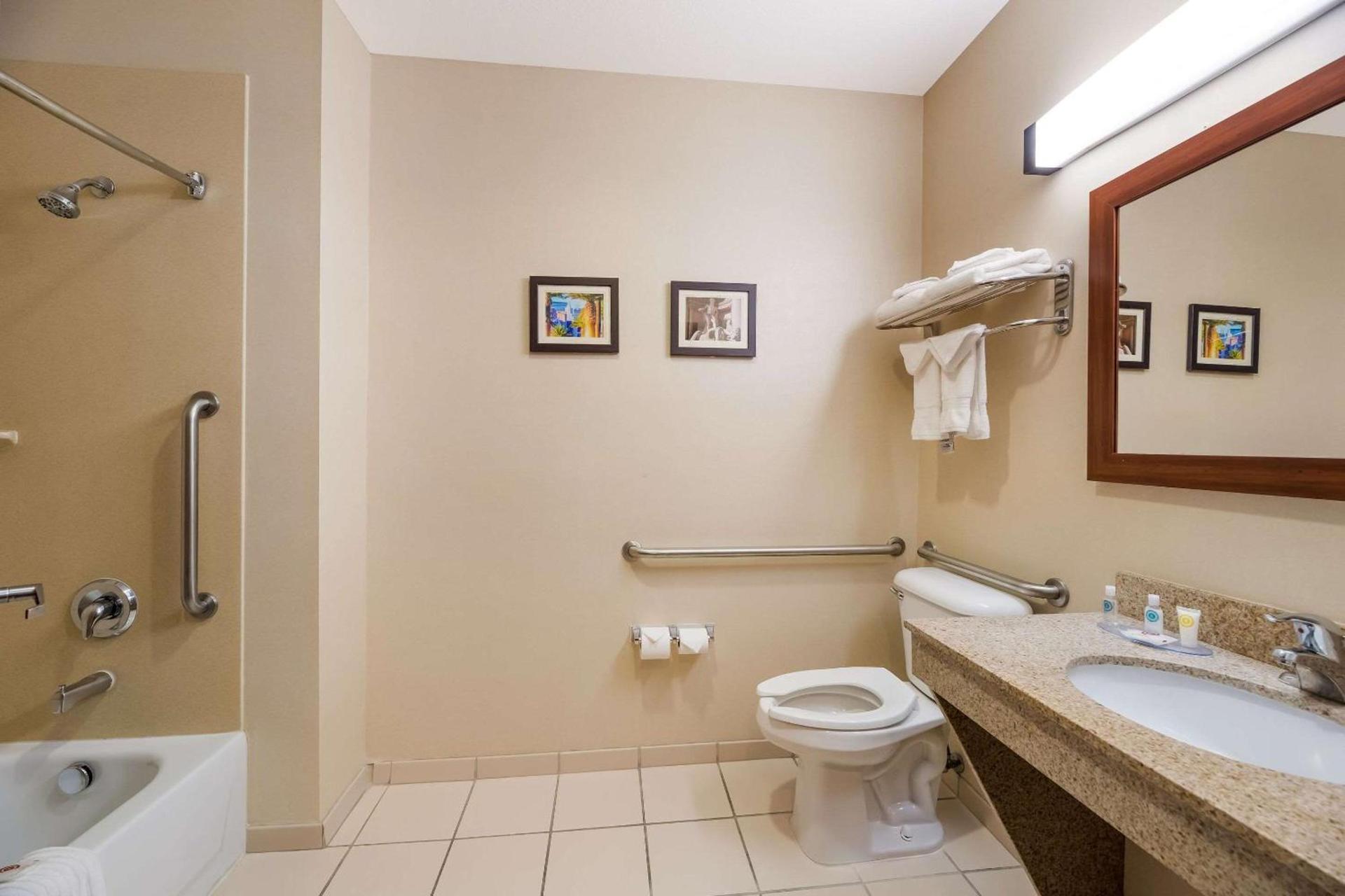 Comfort Inn & Suites Las Vegas - Nellis photo 20