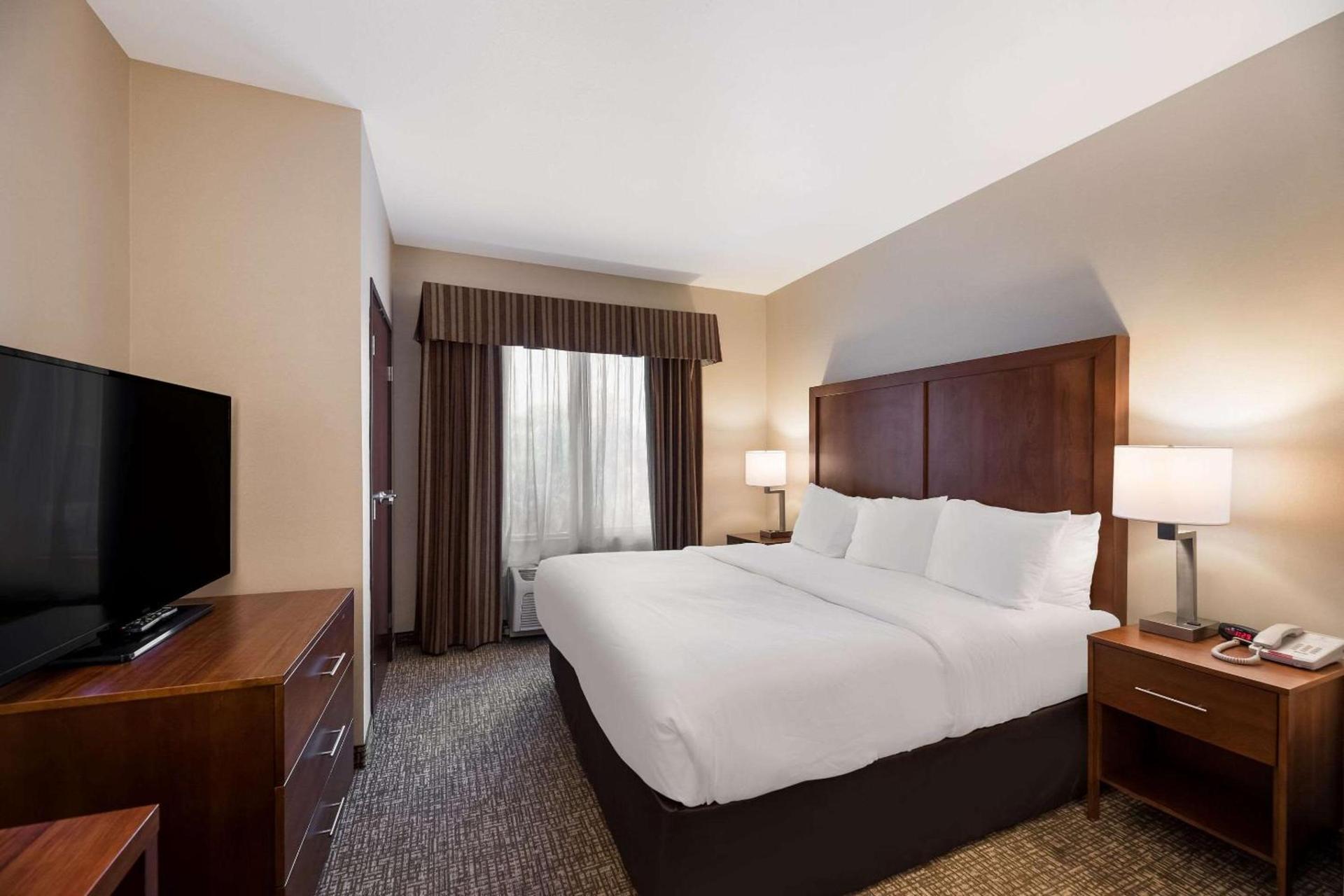 Comfort Inn & Suites Las Vegas - Nellis photo 26
