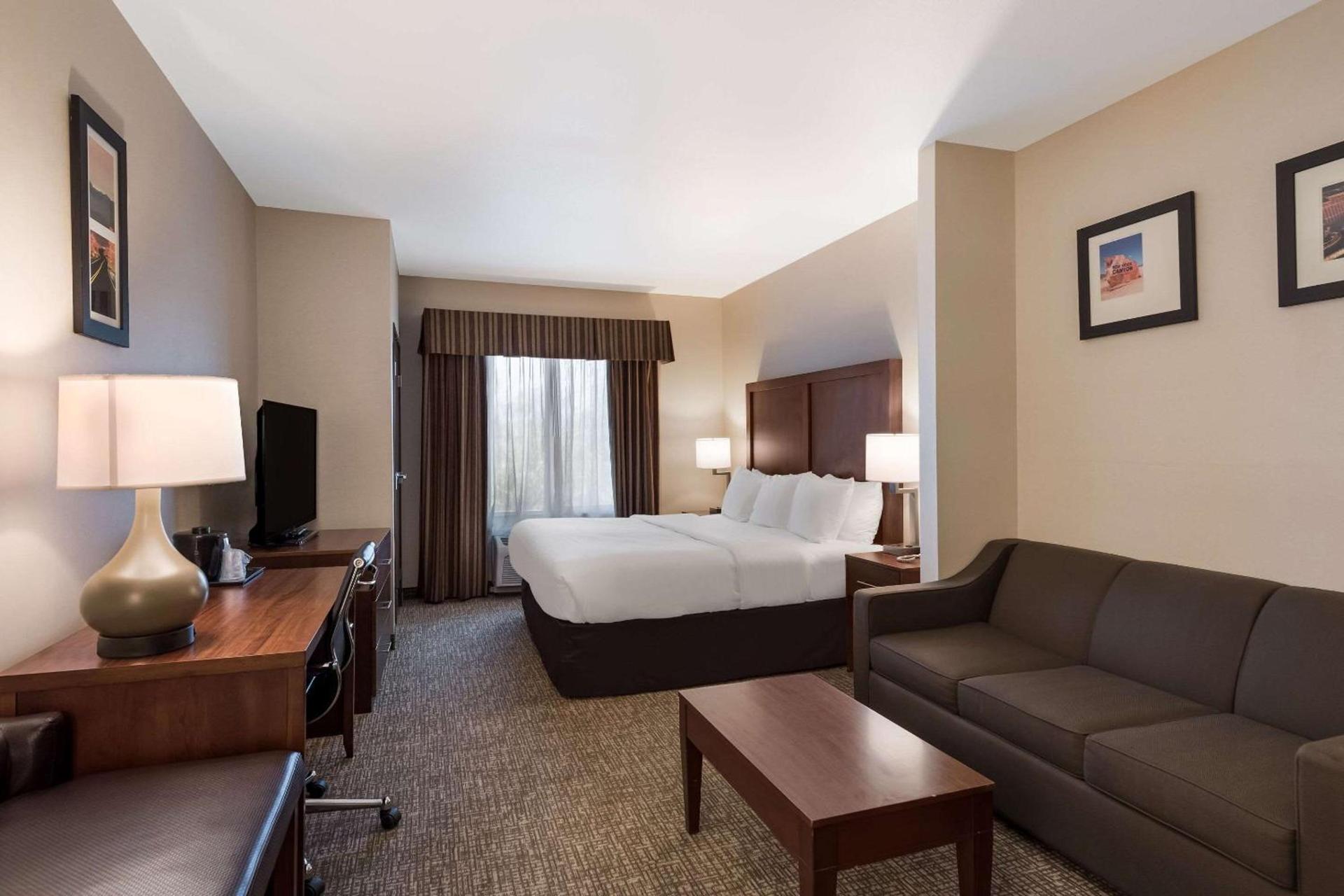 Comfort Inn & Suites Las Vegas - Nellis photo 27
