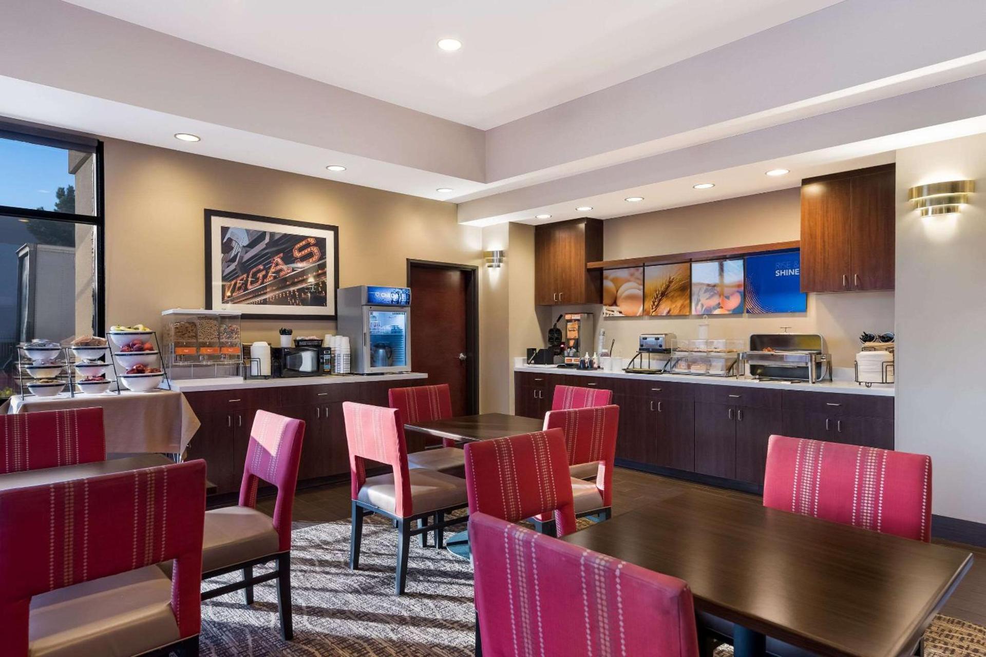 Comfort Inn & Suites Las Vegas - Nellis photo 32