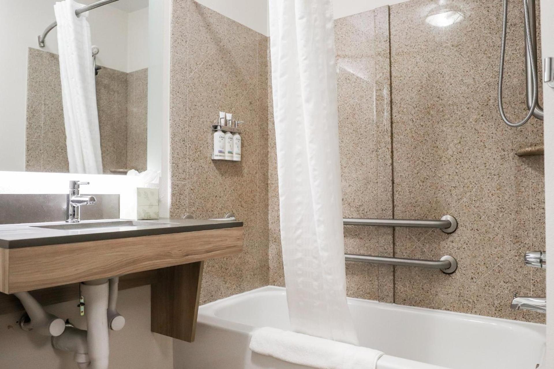 Candlewood Suites Richmond Airport by IHG photo 32
