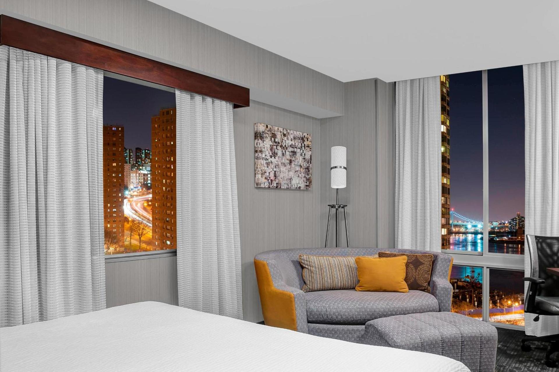 Courtyard by Marriott New York Manhattan Upper East Side photo 11