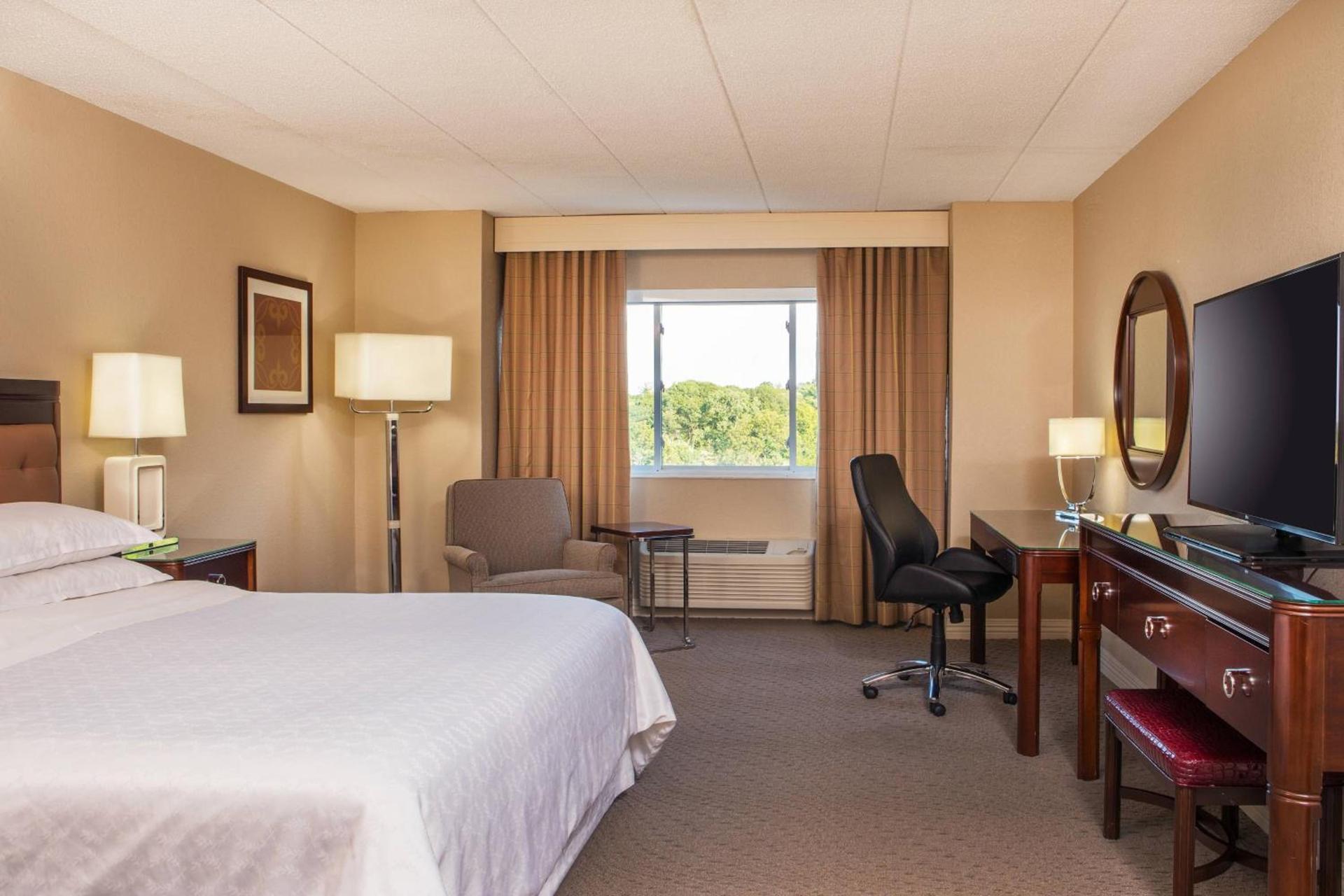 Renaissance Framingham Hotel & Conference Center photo 6