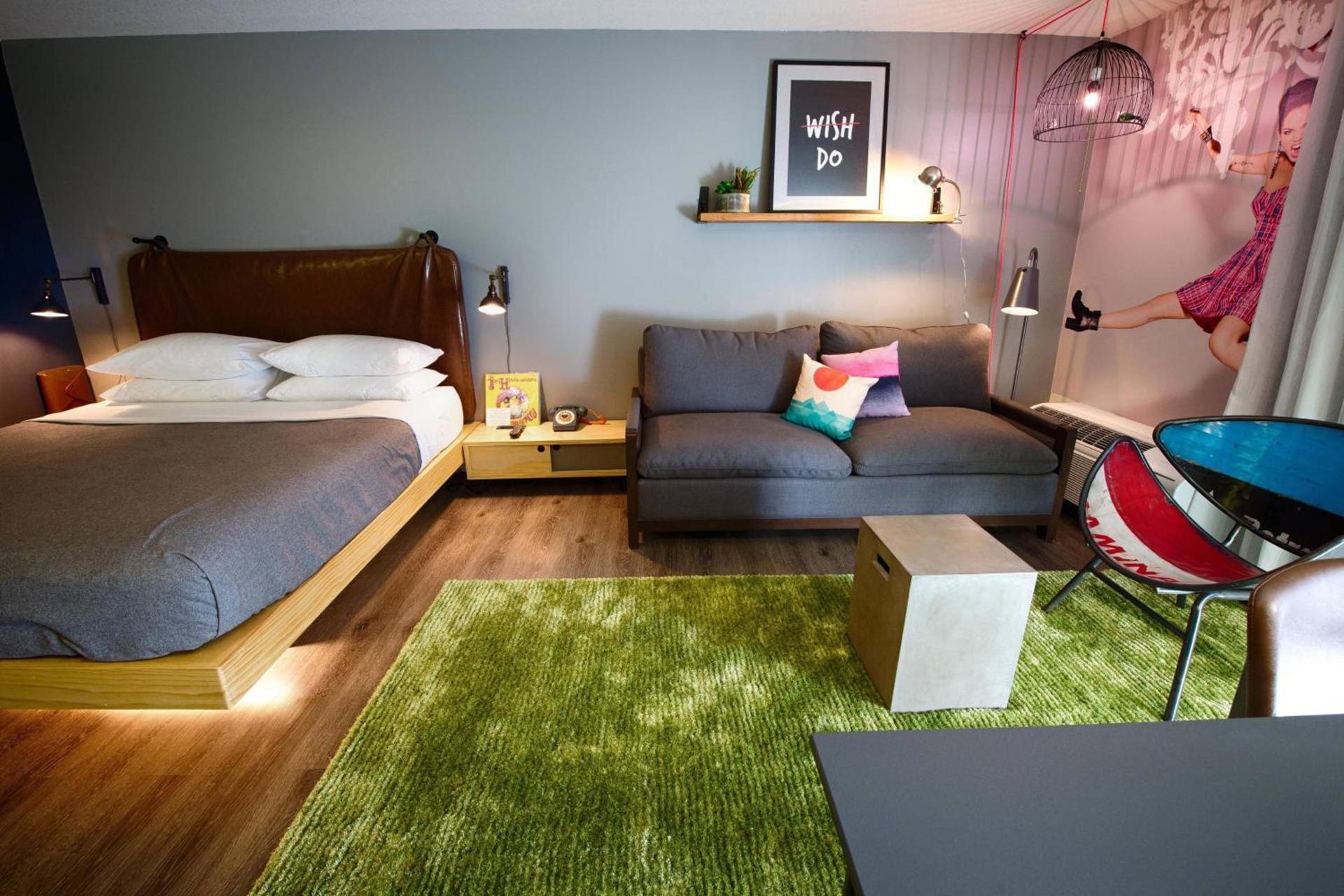 MOXY Phoenix Tempe/ASU Area photo 10