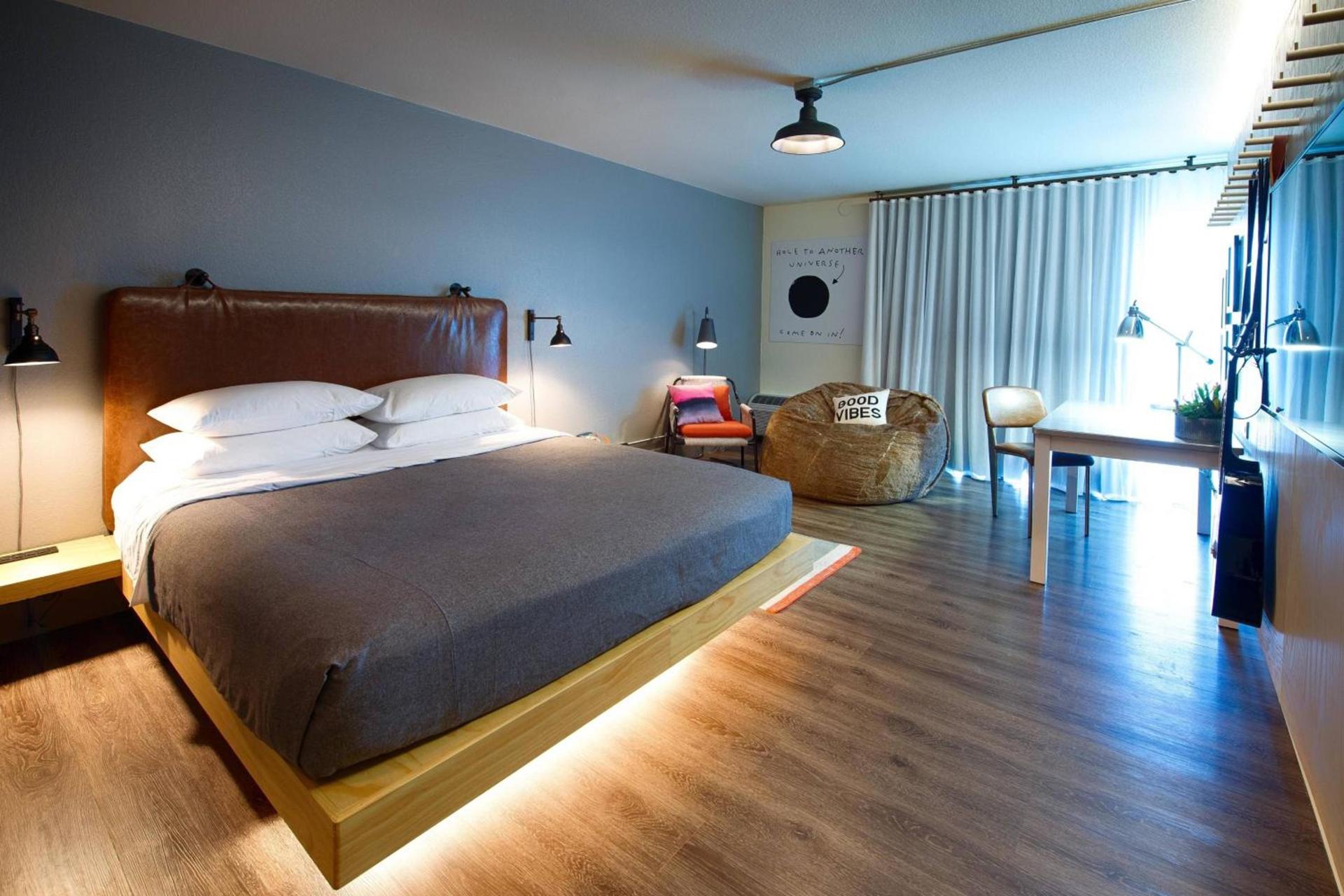 MOXY Phoenix Tempe/ASU Area photo 16