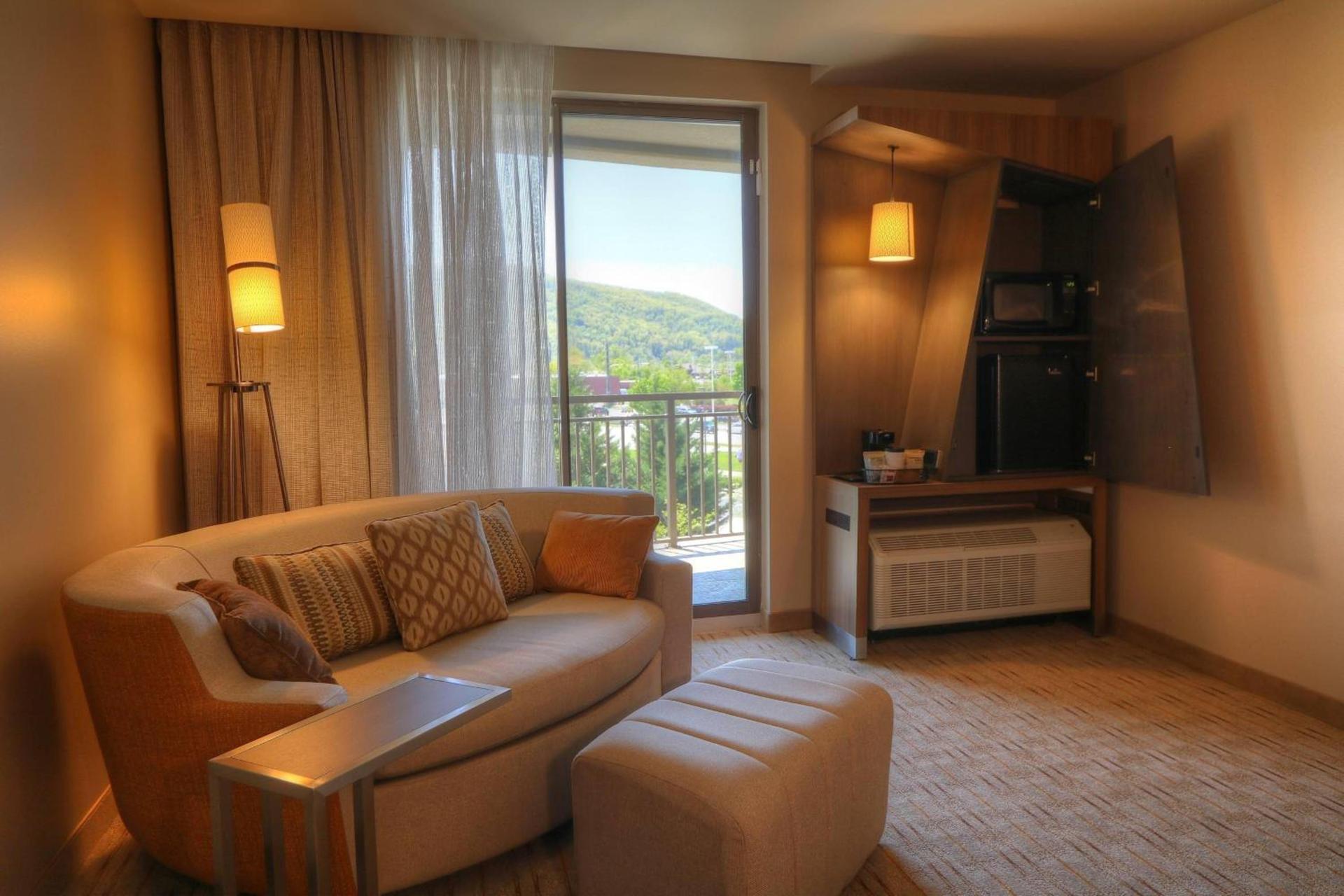Courtyard by Marriott Pigeon Forge photo 43