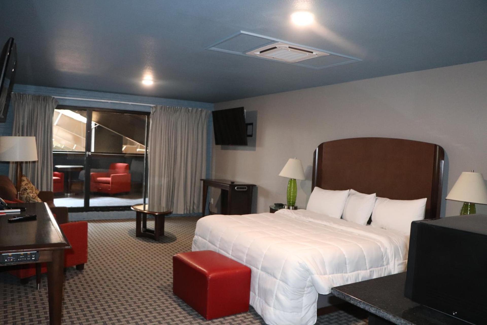 Historic Cow Palace Inn photo 9