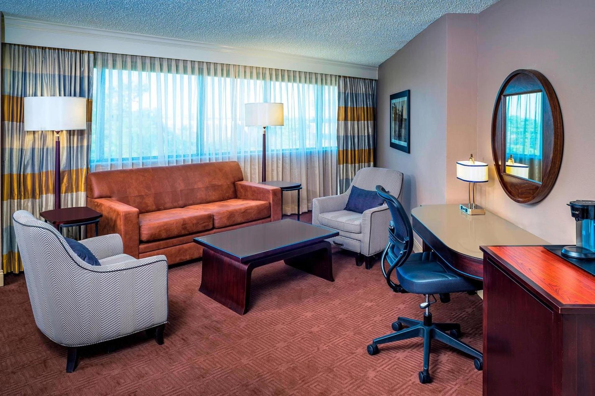 Sheraton North Houston at George Bush Intercontinental photo 15