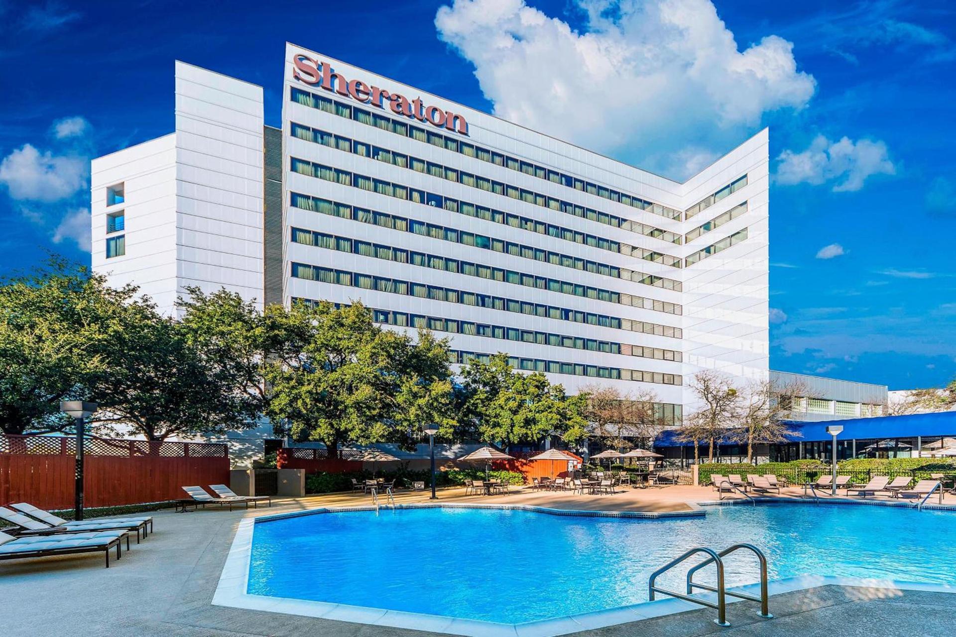 Sheraton North Houston at George Bush Intercontinental photo 28