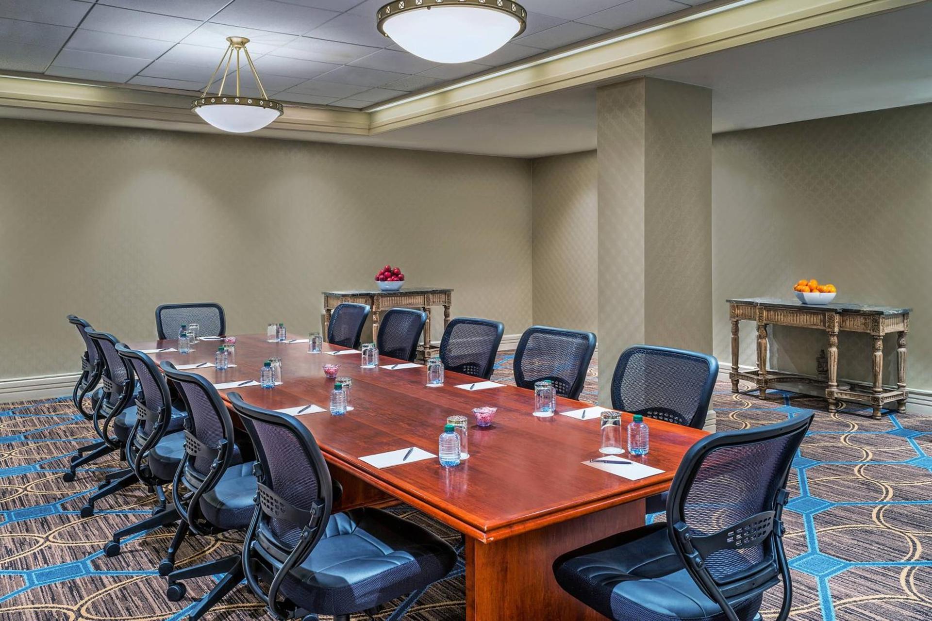Sheraton North Houston at George Bush Intercontinental photo 39