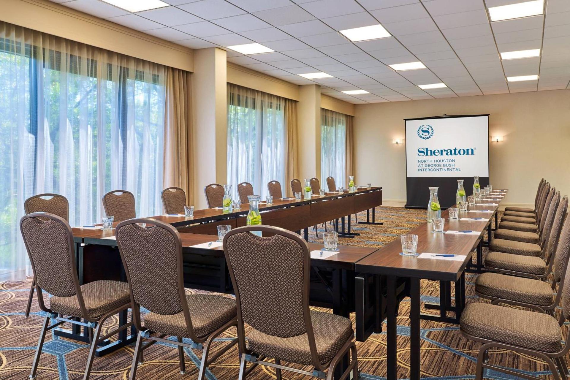 Sheraton North Houston at George Bush Intercontinental photo 40