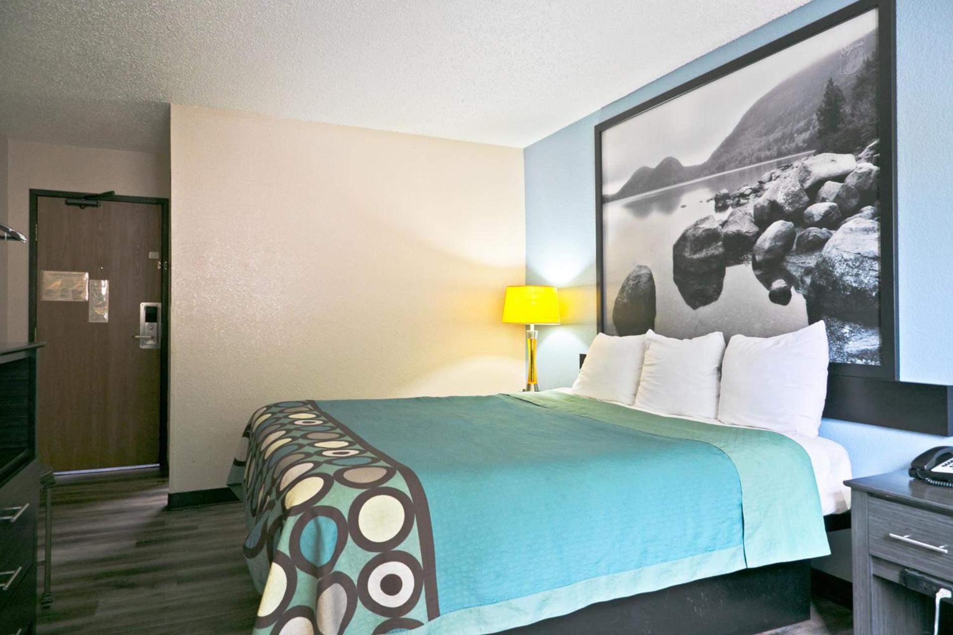 Super 8 by Wyndham Augusta Ft Eisenhower Area photo 29