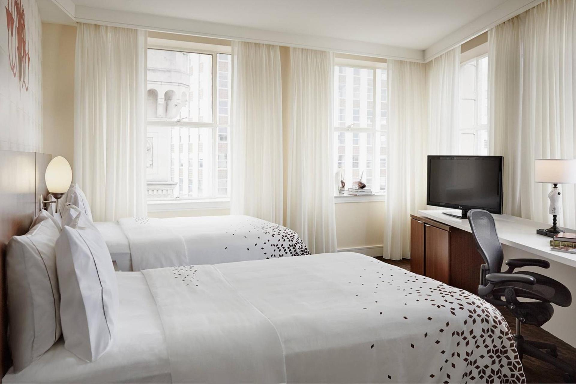 Renaissance New Orleans Pere Marquette French Quarter Area Hotel photo 9