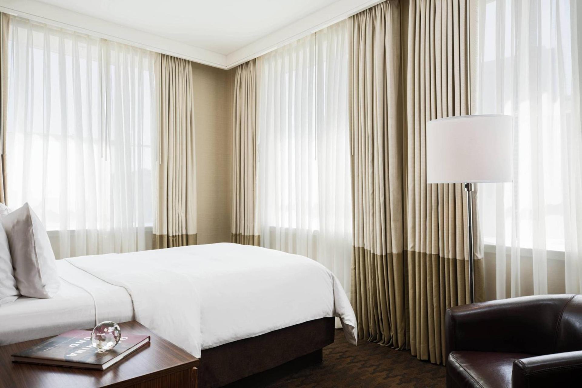 Renaissance New Orleans Pere Marquette French Quarter Area Hotel photo 10