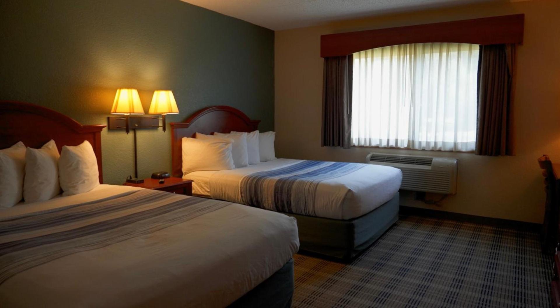 AmericInn by Wyndham Chippewa Falls photo 18