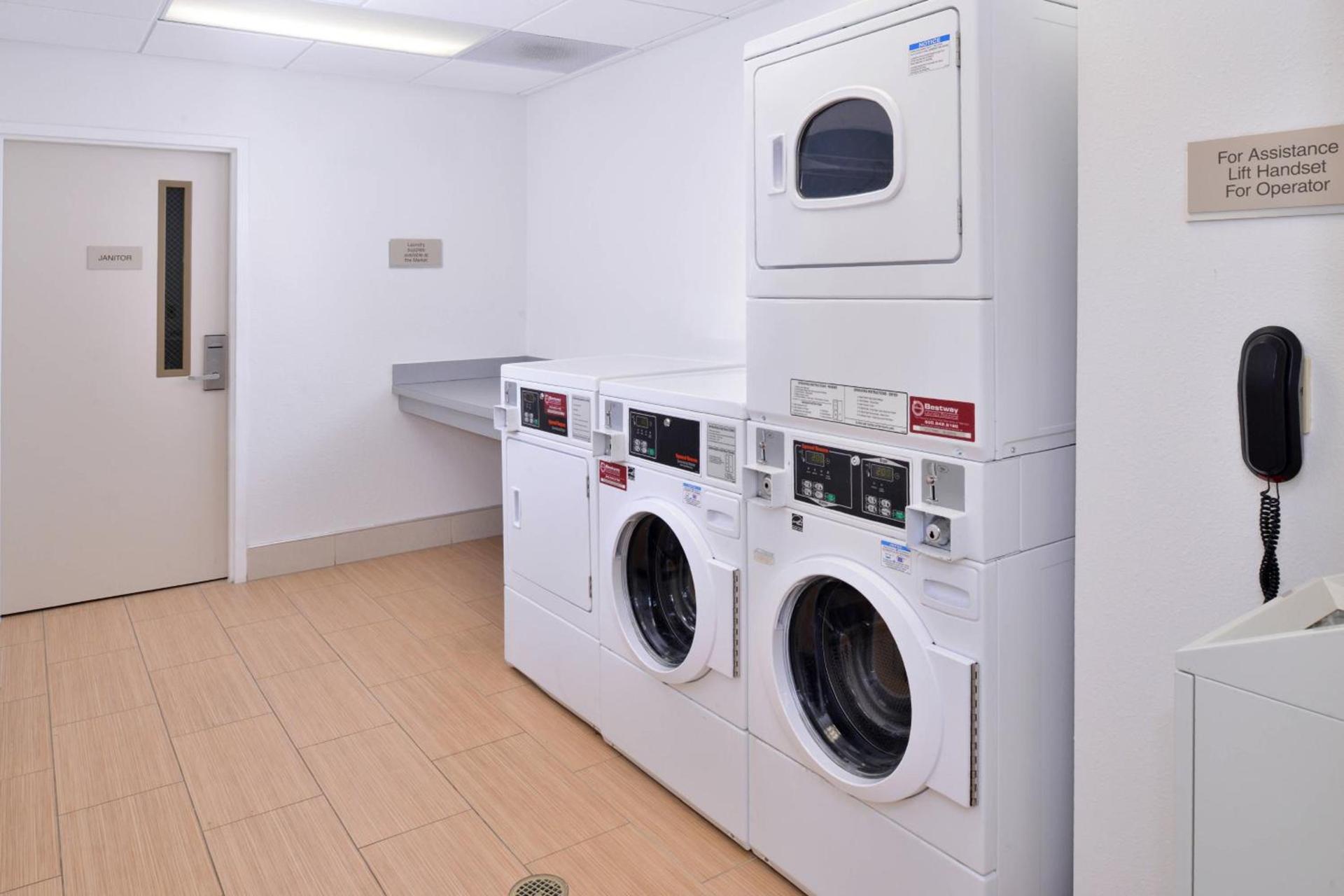 SpringHill Suites by Marriott Corona Riverside photo 15