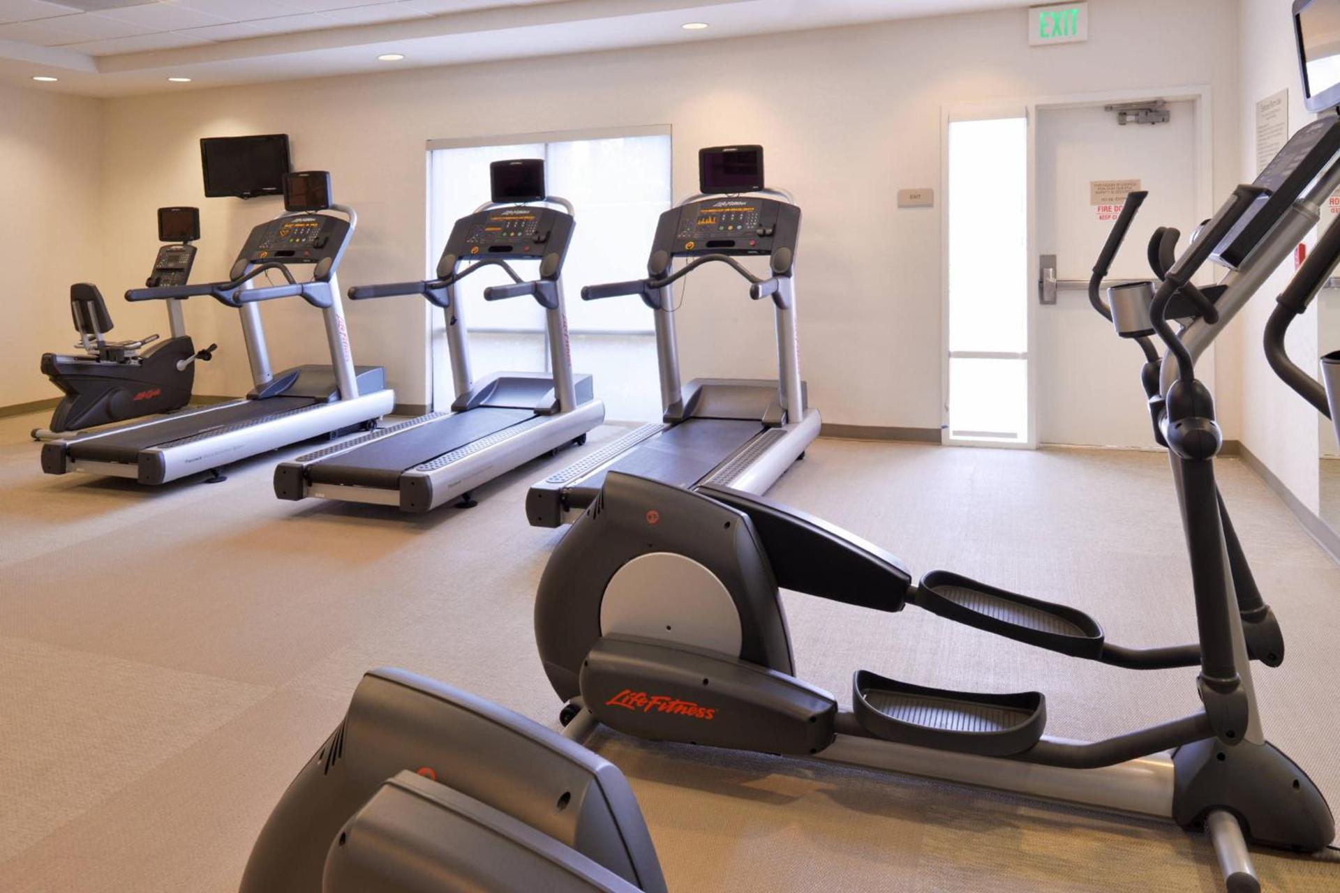 SpringHill Suites by Marriott Corona Riverside photo 23