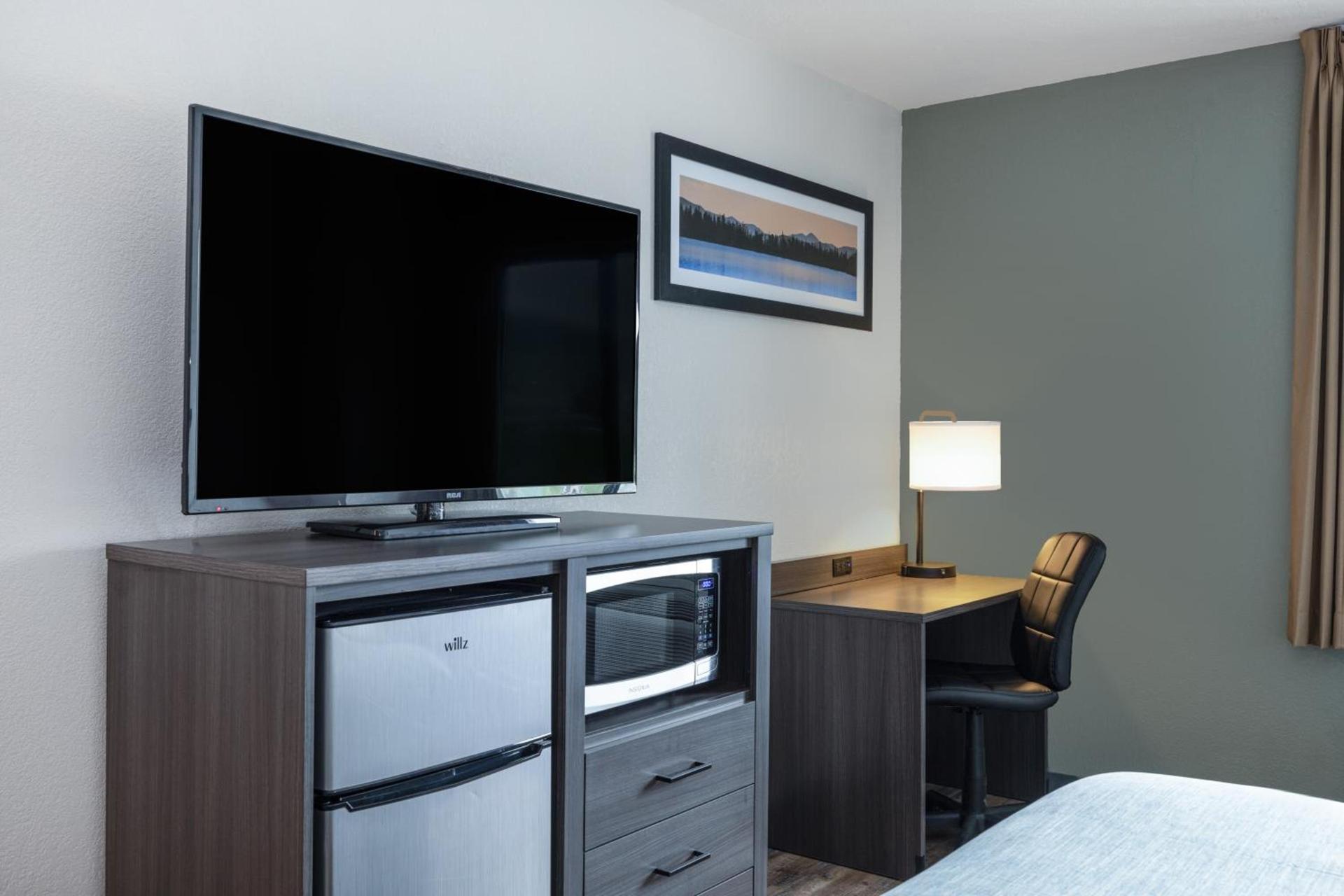 Wingate by Wyndham Butte City Center photo 34