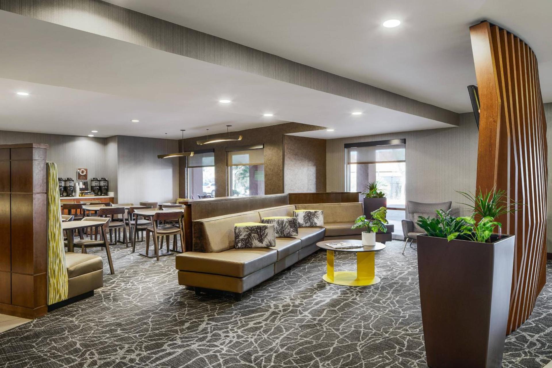 SpringHill Suites Tempe at Arizona Mills Mall photo 4