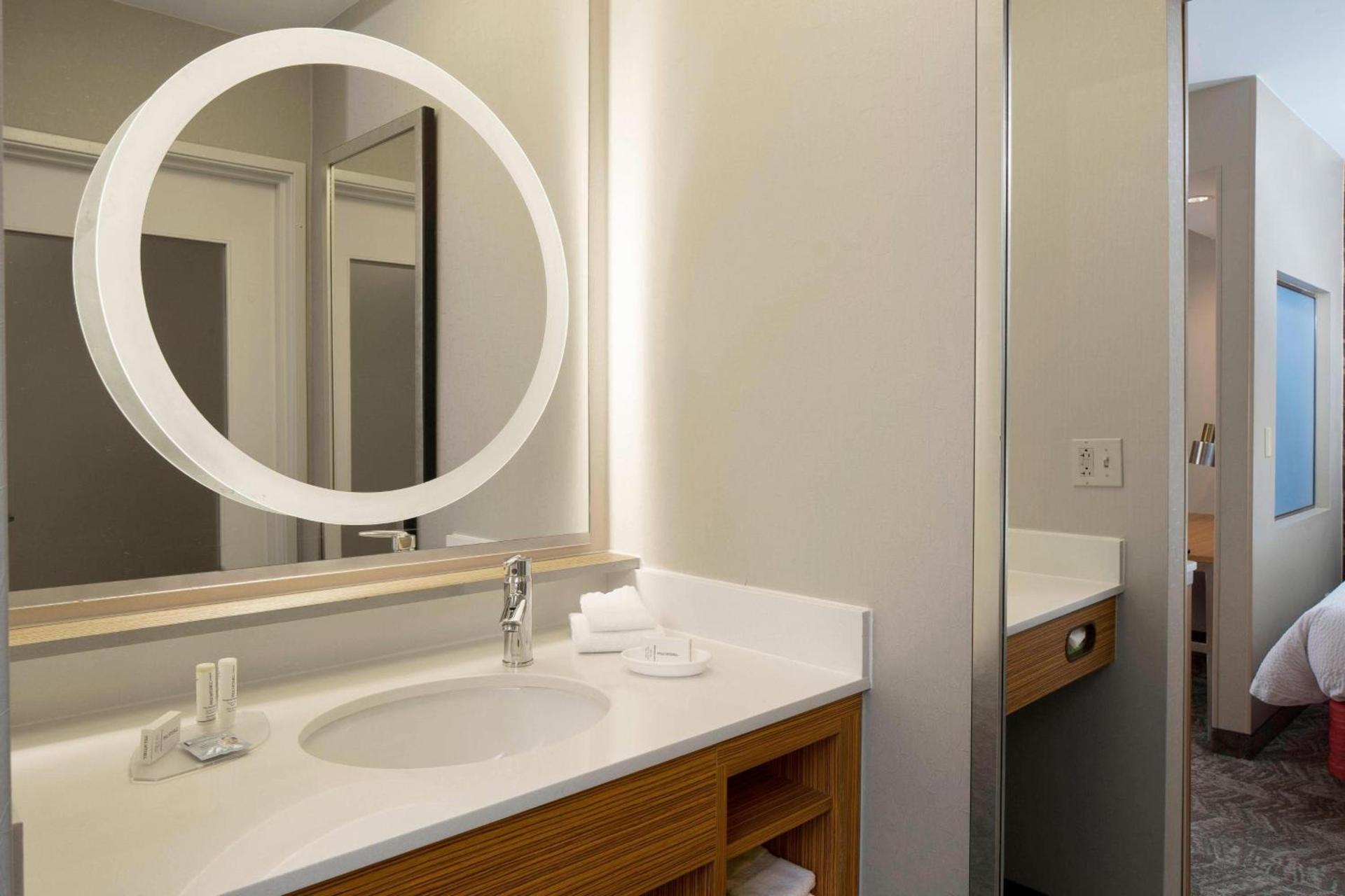 SpringHill Suites St. Louis Airport/Earth City photo 6