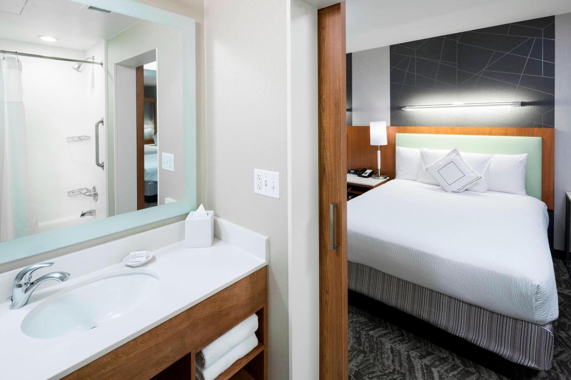 SpringHill Suites by Marriott Salt Lake City Airport photo 13