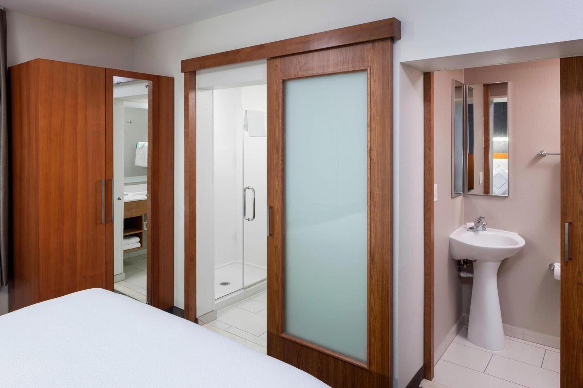 SpringHill Suites by Marriott Salt Lake City Airport photo 9
