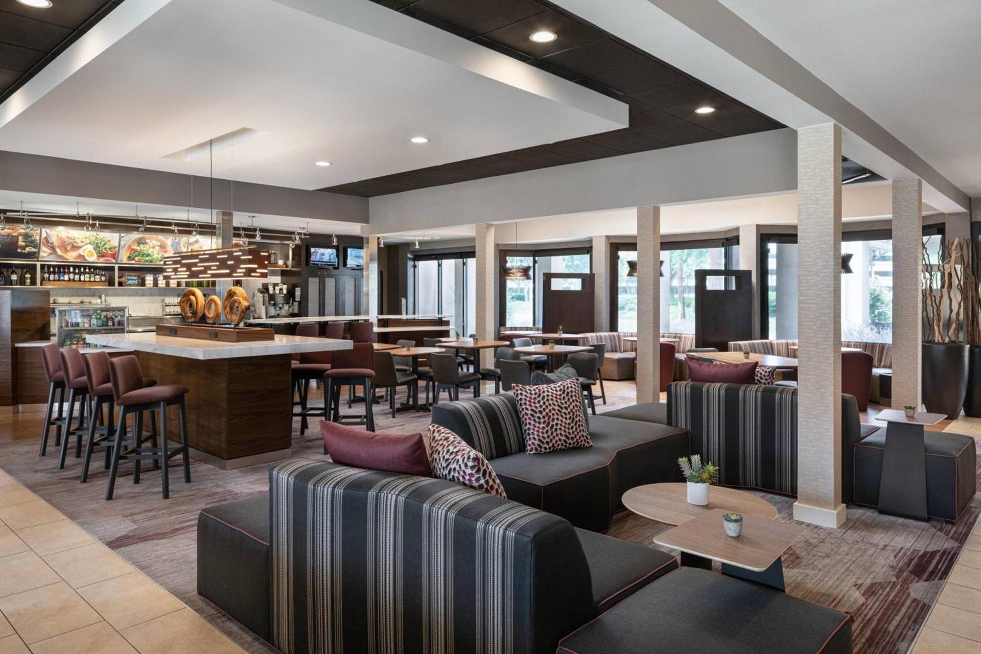 Courtyard by Marriott Pleasanton photo 32