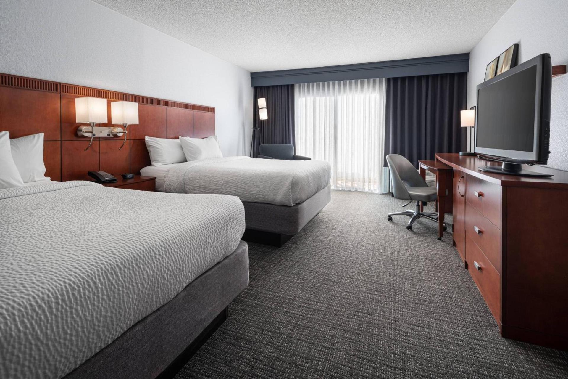 Courtyard by Marriott Pleasanton photo 5