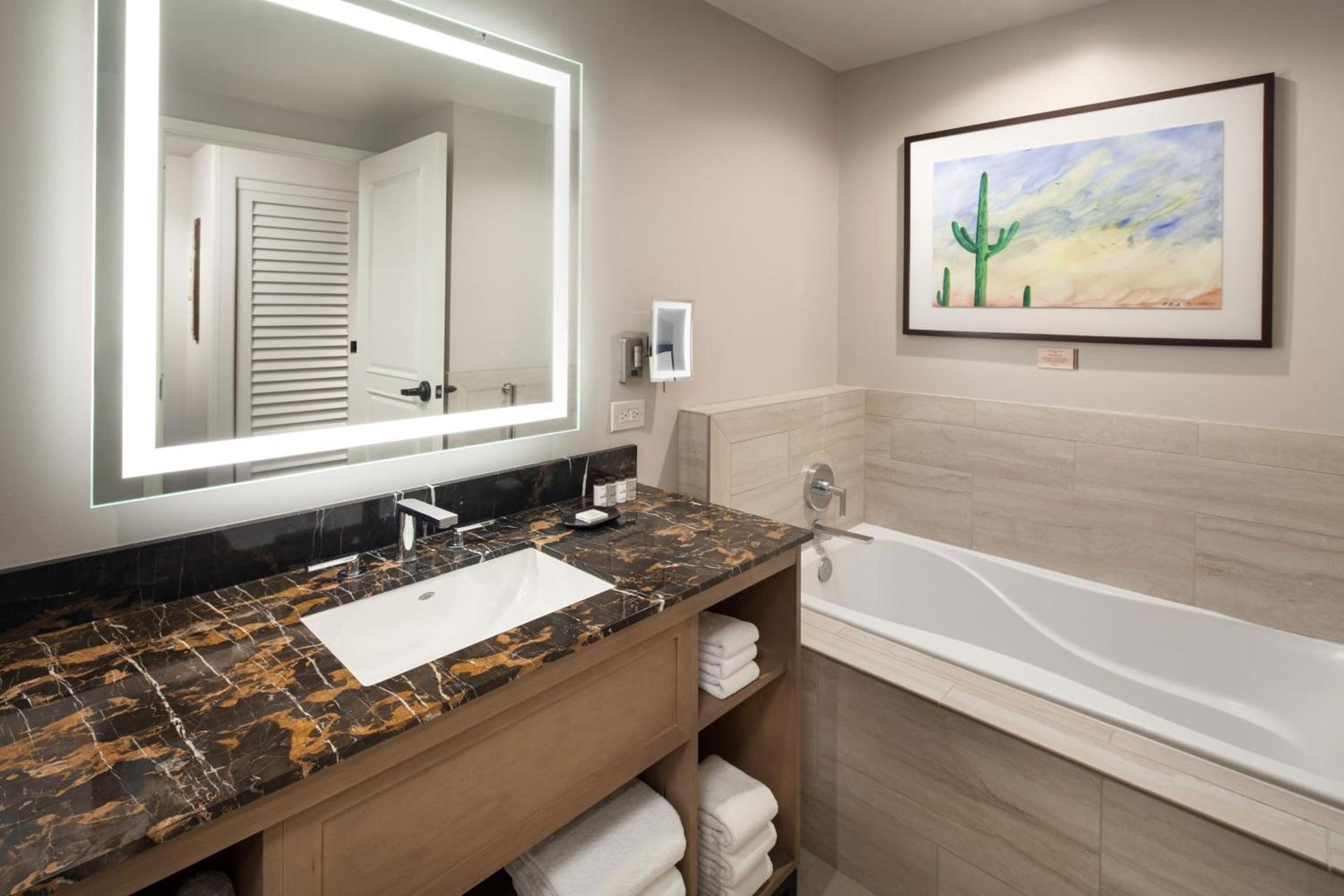Sheraton Grand at Wild Horse Pass photo 29