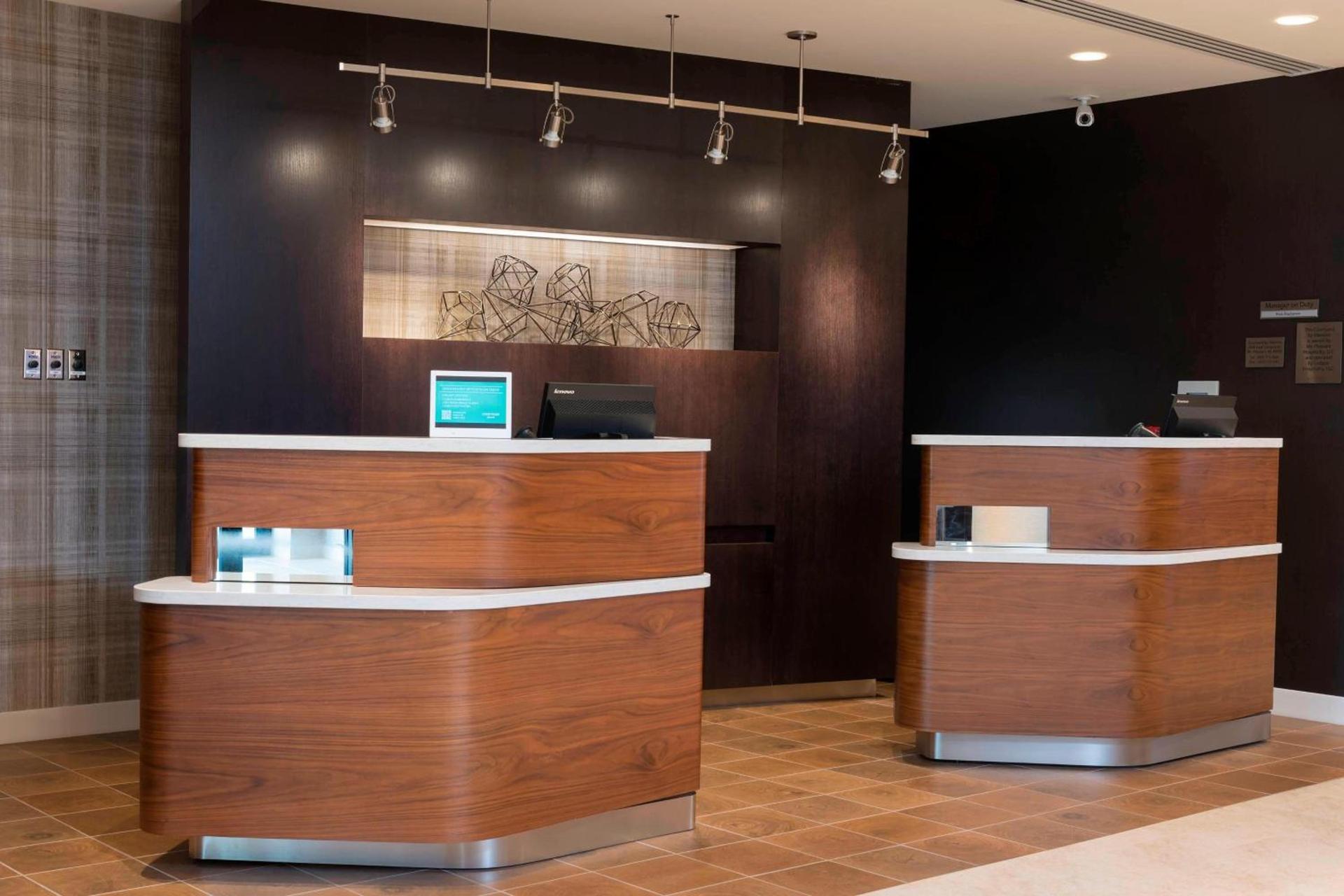 Courtyard by Marriott Mt. Pleasant at Central Michigan University photo 3
