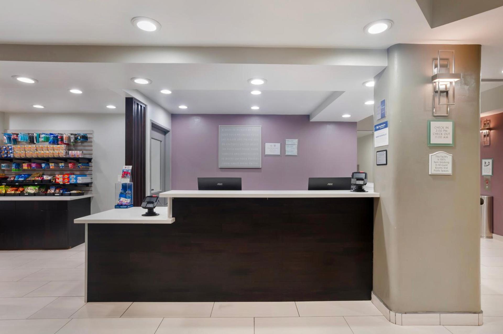 Best Western Plus Commerce Hotel photo 58