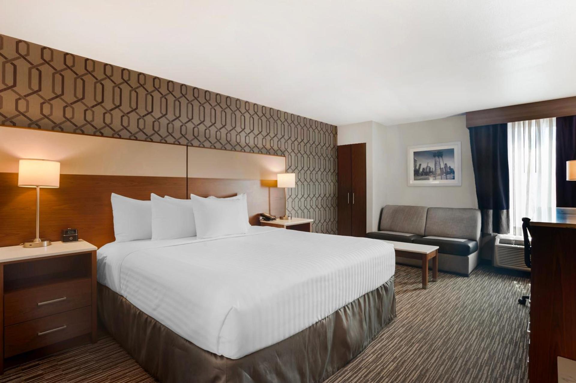 Best Western Plus Commerce Hotel photo 64