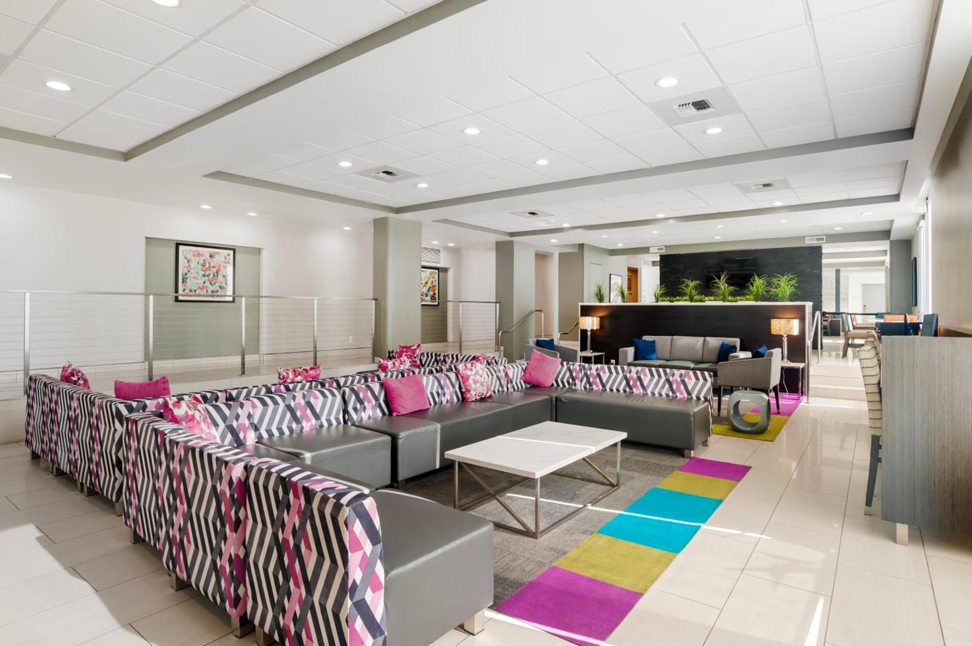 Best Western Plus Commerce Hotel photo 74