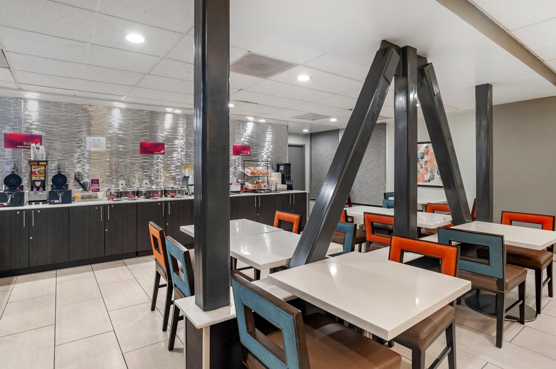 Best Western Plus Commerce Hotel photo 86