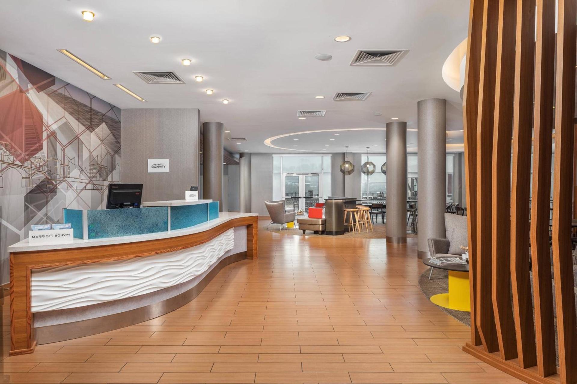 SpringHill Suites by Marriott Downtown Chattanooga/Cameron Harbor photo 4